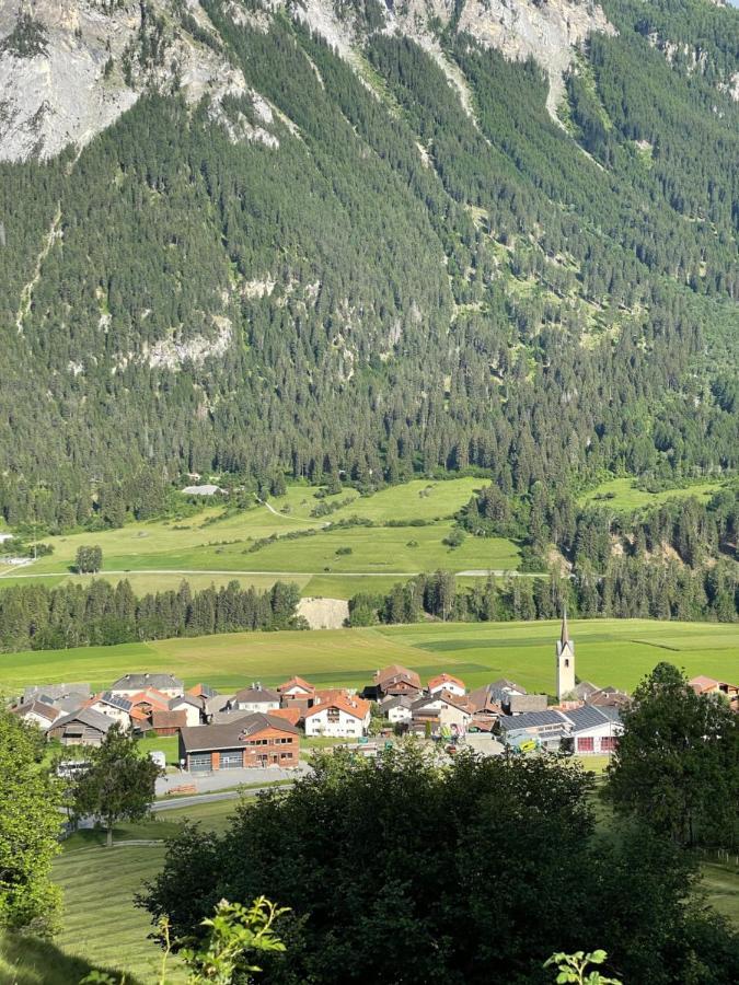Gasthaus Beverin Farden Eksteriør bilde
